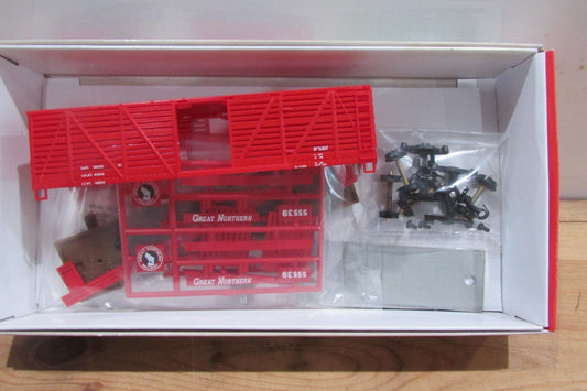 HO Scale Walthers  932-2763 40' Stock Car Great Northern Kit Lot#0315