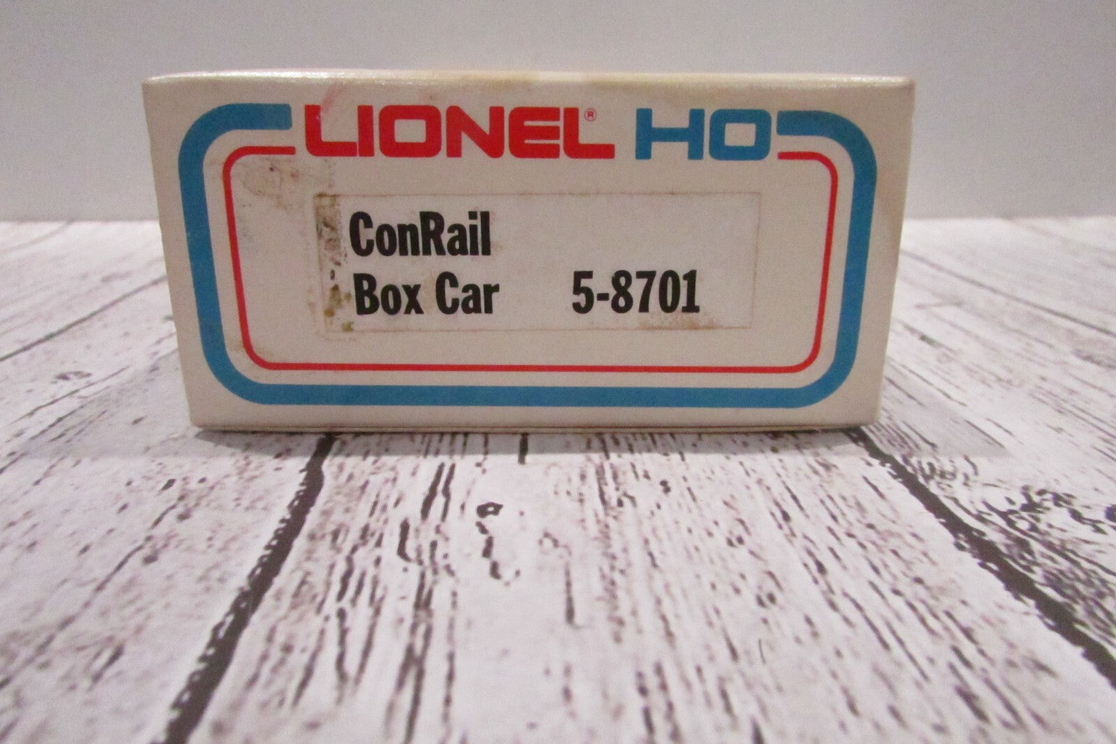 HO Scale Lionel 5-8701 Conrail Box Car CR 8701 L4388