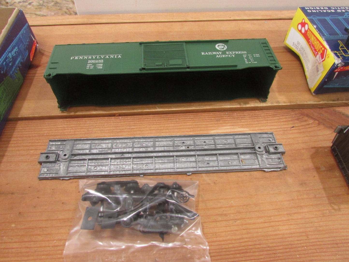 HO Scale Roundhouse (3) Pennsylvania Freight Cars Lot#1903