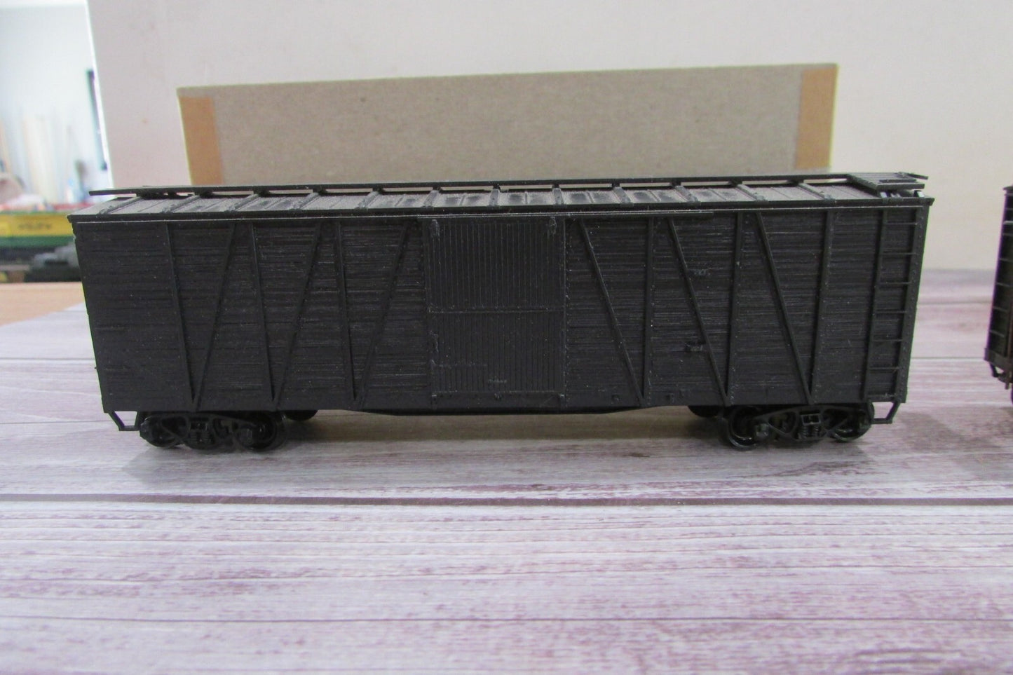 HO Scale Accurail (2) 40' O.Box Wood Ends Cars Kits Undecorated Lot#3019