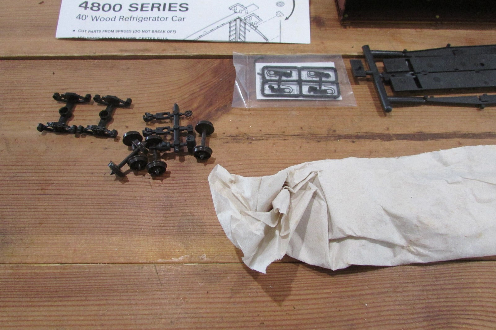 HO Scale Accurail 4801 40' Wood Reefer Kit Burlington