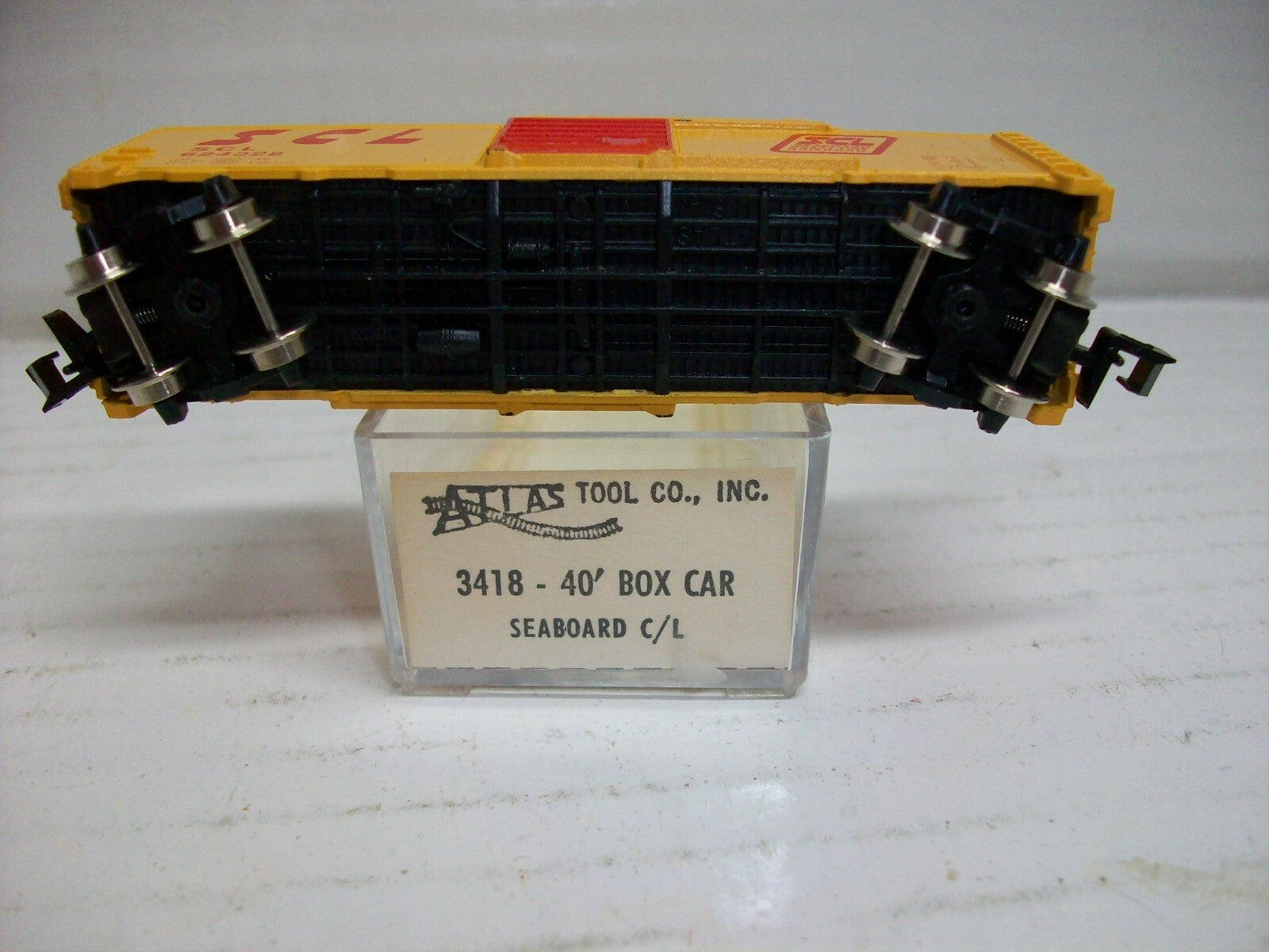  N Scale Atlas 40' Box Car "Seabord""