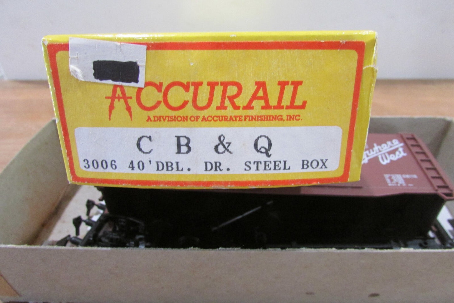 HO Scale Accurail 3006 40' DBL. DR. Steel Box CB&Q Kit