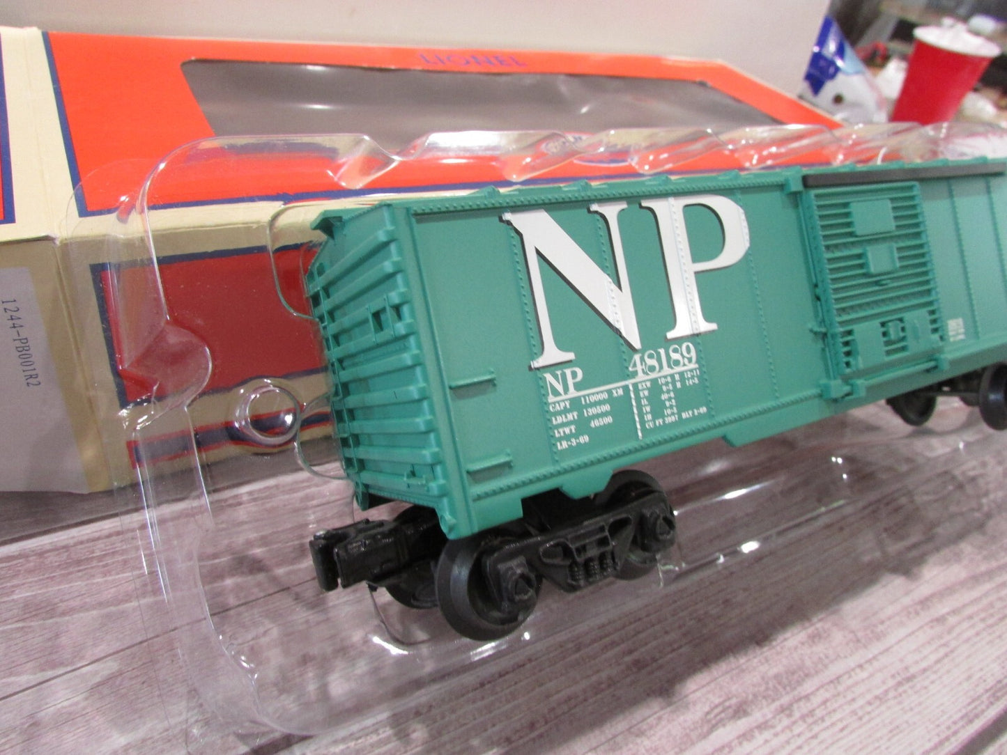 O Gauge Lionel 6-25010 Northern Pacific Boxcar #48189  Lot#3142