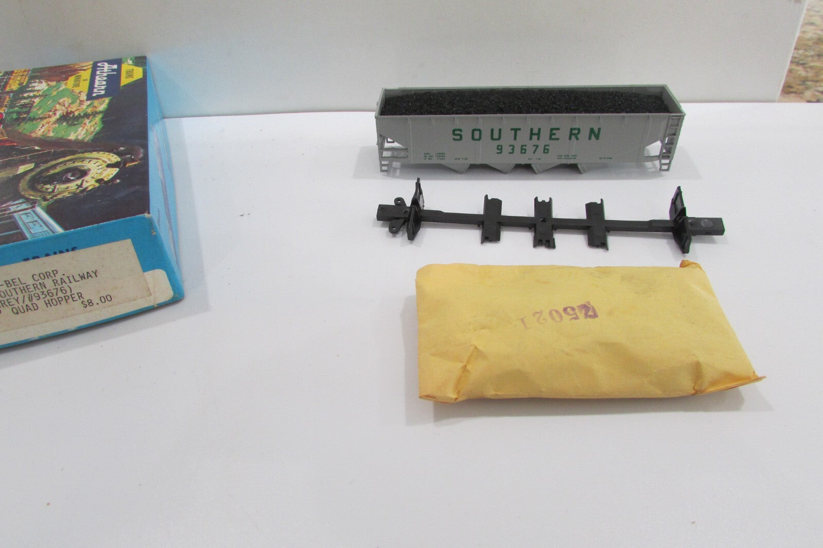 HO Scale Athearn 1720 Southern Railway 40' Quad Hopper