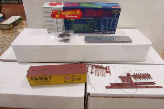 HO Scale RoundHouse 3123 Billboard Reefer Kit PABST RH4342