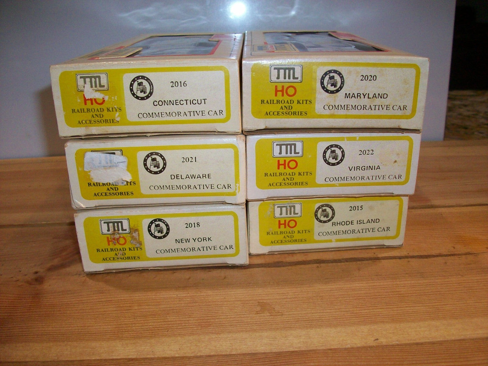 HO Scale (6) Assorted Train-Miniature Commemorative Cars Lot#0392