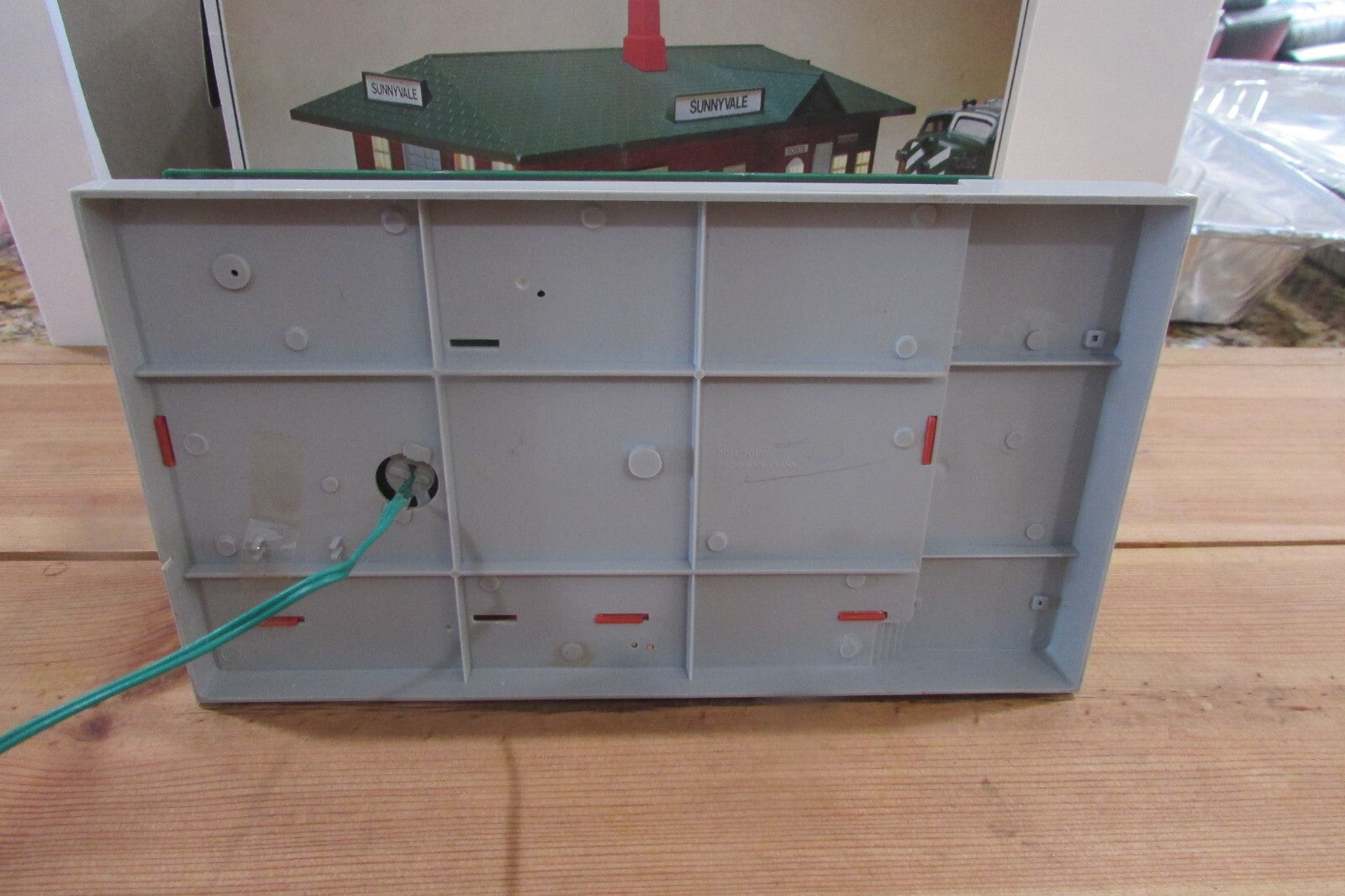 Ho Scale Bachmann #46-1217 Lighted Passenger Station Lot#0323