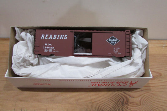 HO Scale Accurail 3427 Reading 40' PS-1 Steel Box Car