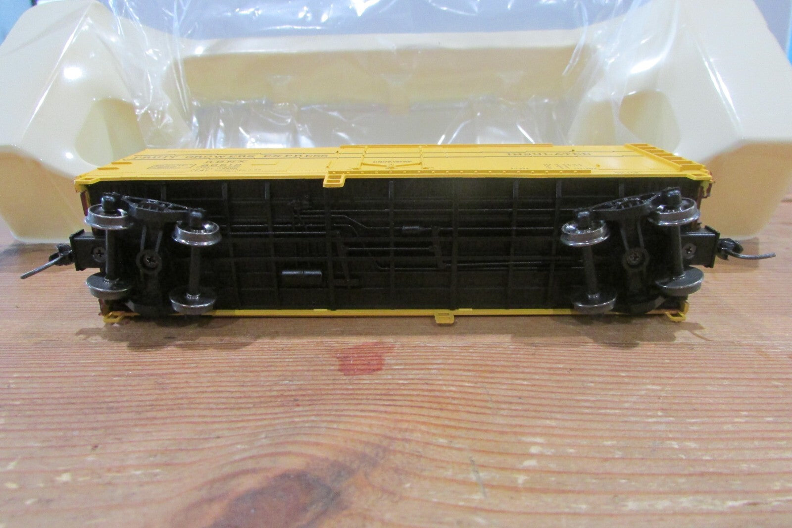 HO Scale Atlas TrainmaI 20-001-621 40' Plug Door Box Car   A4911