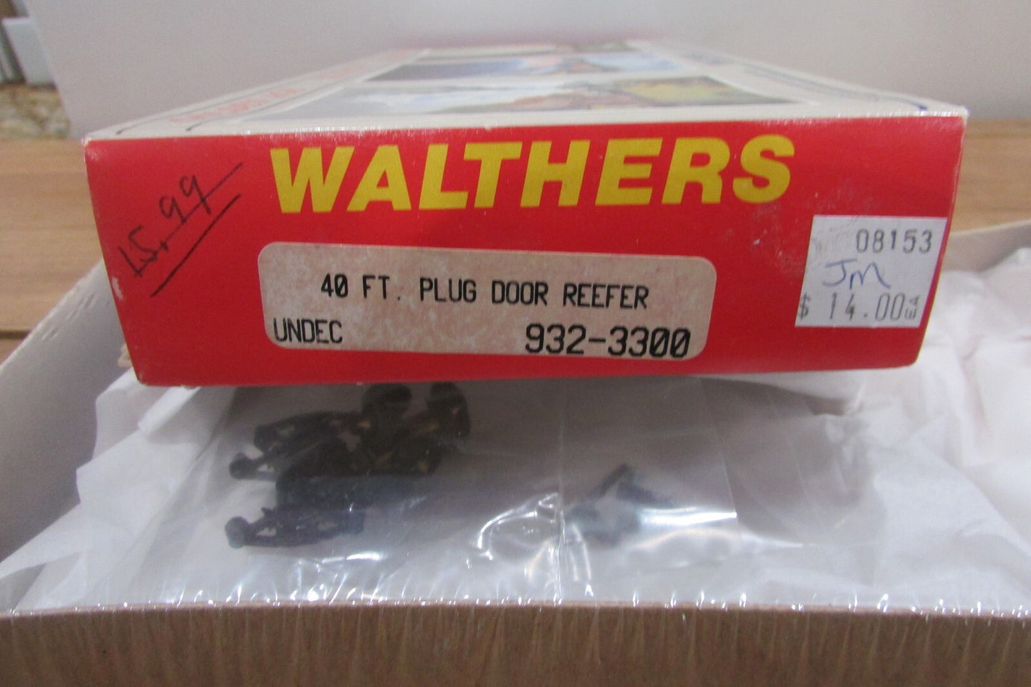 HO Scale Walthers 932-2500 40ft Steel Reefer Undecorated Wal4517