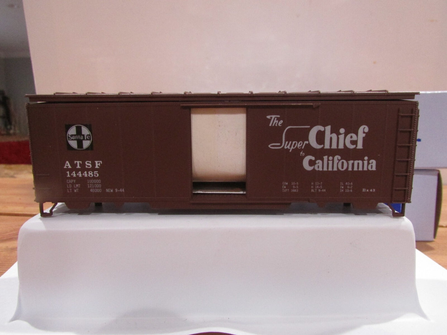 HO Scale US Front Range Product (5) Assorted ATSF Box Cars Lot#0582