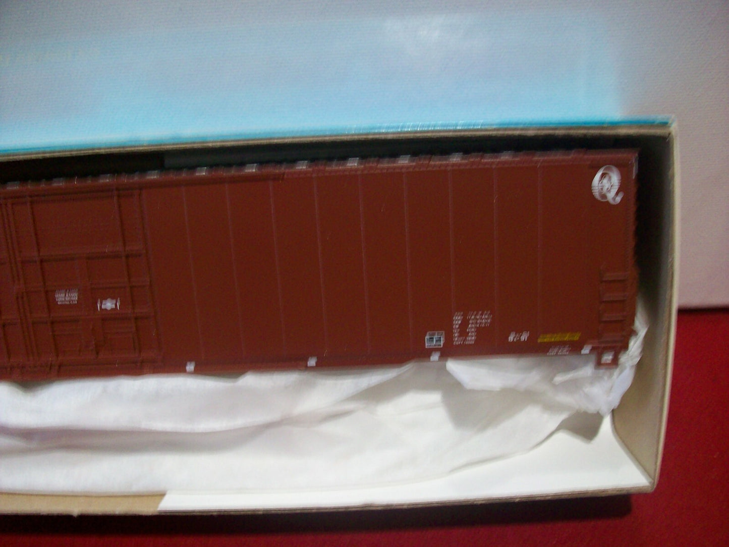 HO Scale Athearn 2952 4-Door 86'ft Hi Cube SANTA FE Kit Car Lot#4056