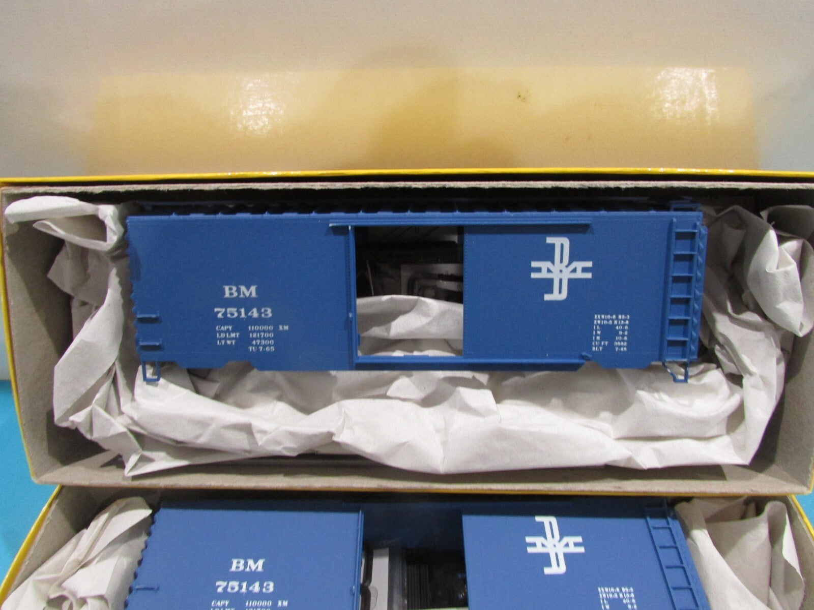 HO Scale Accurail 1547 (3) 40' AAR Steel Box Car B & M Lot#1233