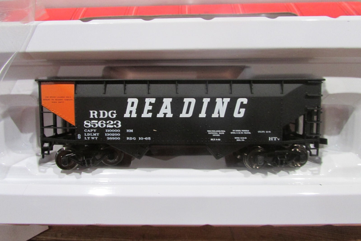 HO Scale Atlas 1870-2 2Bay Offset Side Hopper  A4920