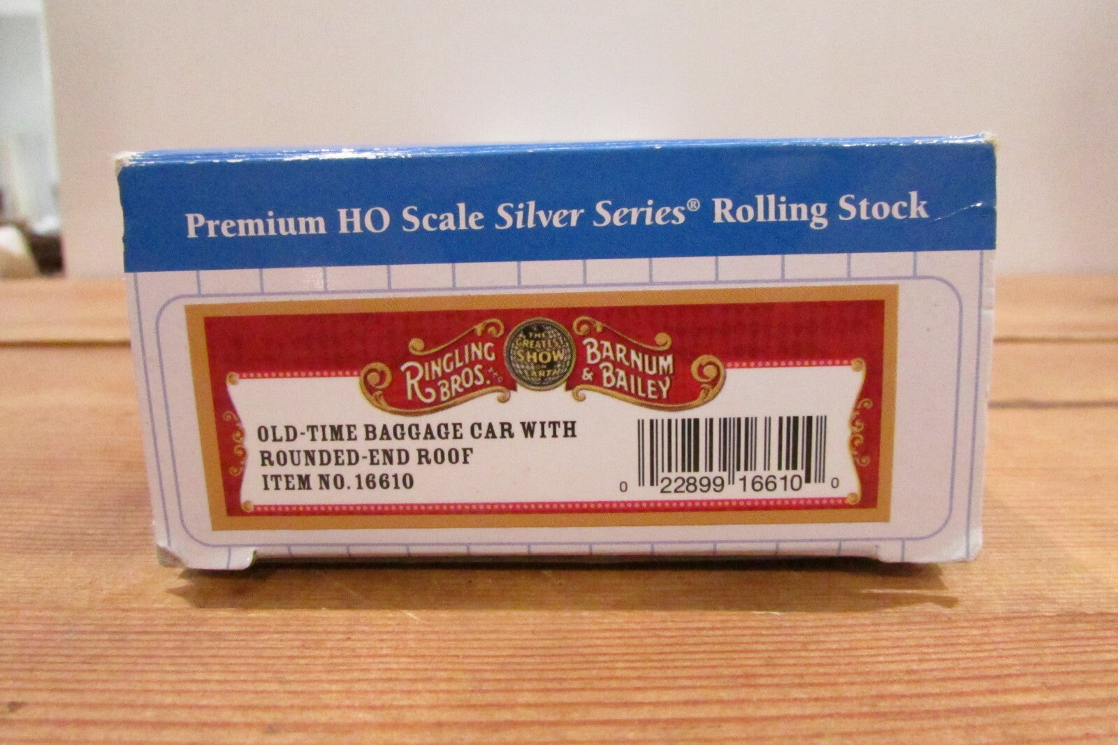HO Scale 16610 Old-Time Baggage Passenger Car  Lot#3358