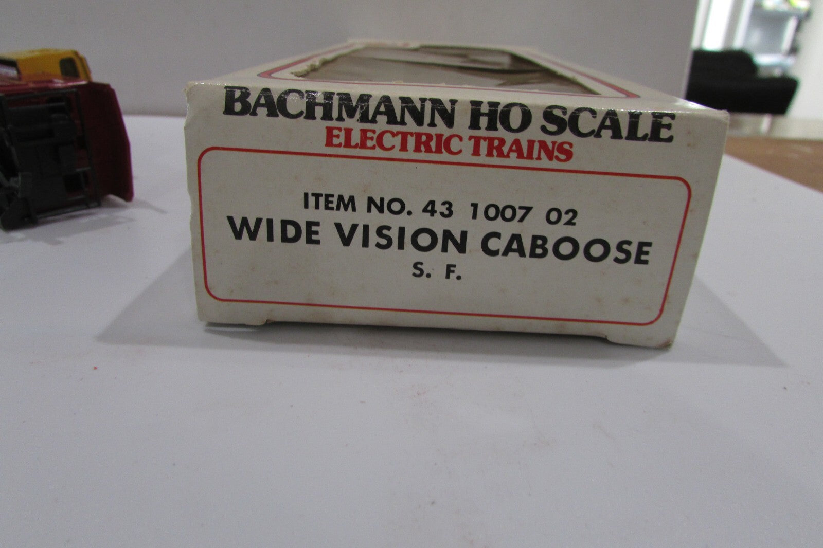 HO Scale Bachmann 43-1007-02 Wide Vision Caboose Santa Fe
