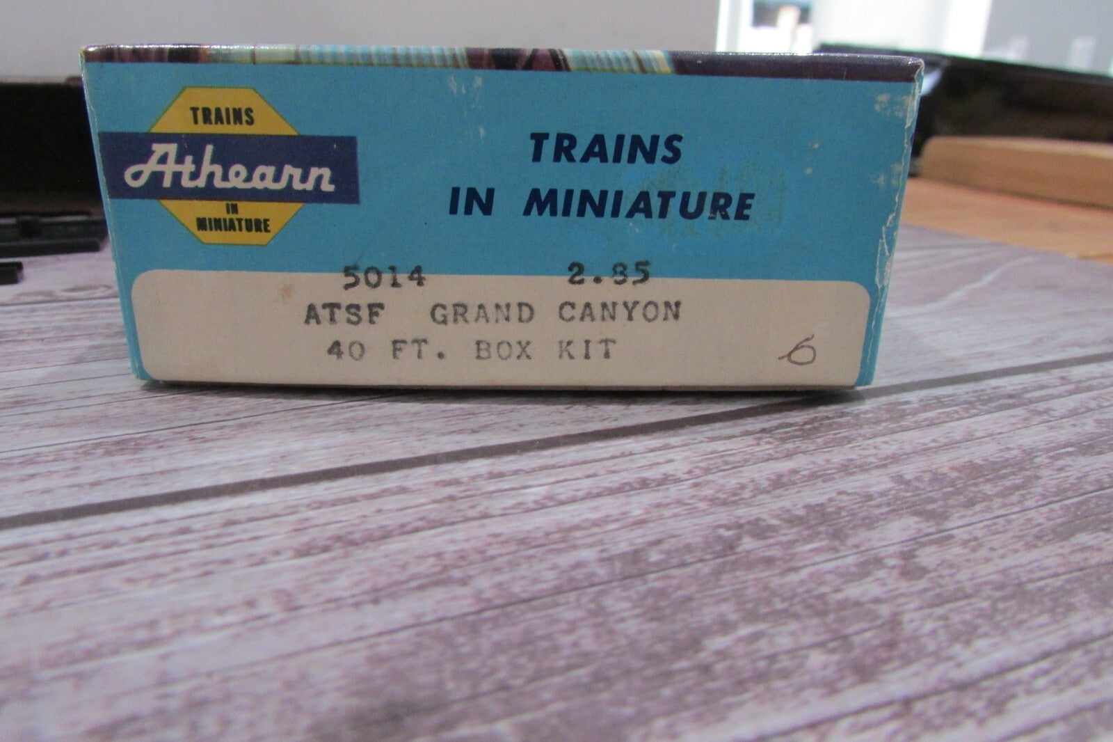 HO Scale Athearn 5014 ATSF Grand Canyon 40' Box Car Kit