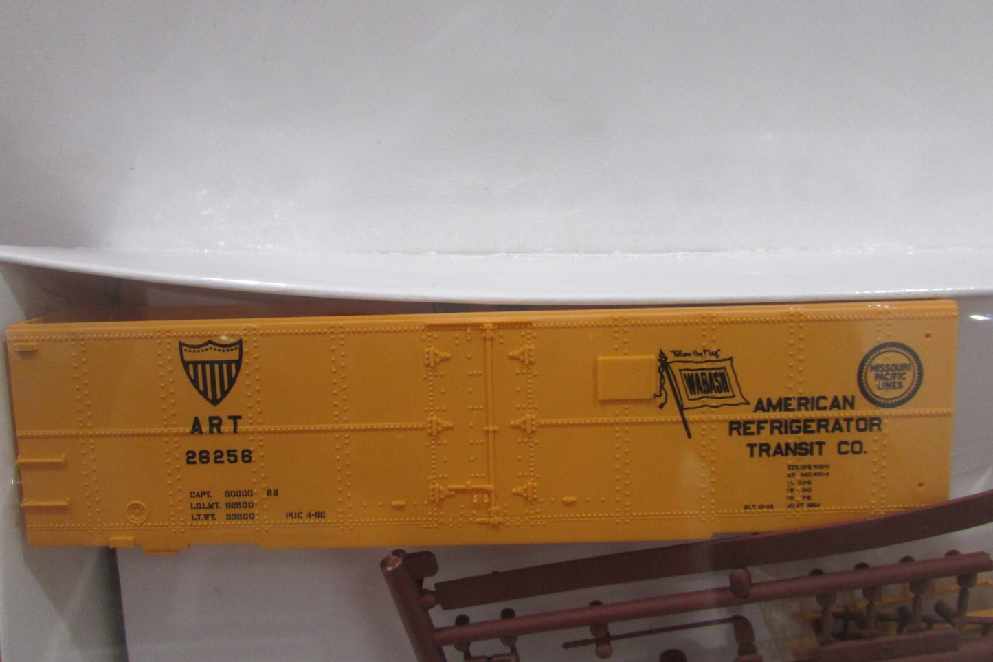 HO Scale Walthers 932-2552 40' Meat Reefer ART #26256 Kit Wal4521