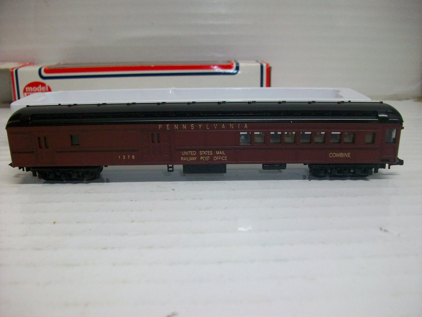 N Scale Model Power 8626 Combine Passenger Cars "Pennsylvania "