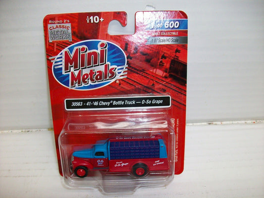  Ho Scale CMW 30563 41-46 Chevy Bottle Truck O-So Grape
