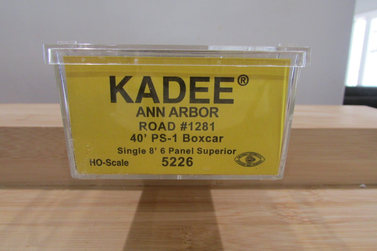 HO Scale Kadee Cars 5226 40' PS-1 Box Car Single 8'  6 Panel Superior  KD5006