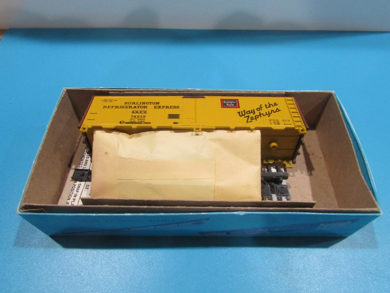 HO Scale Athearn 5027 40ft Reefer Car Kit  BREX