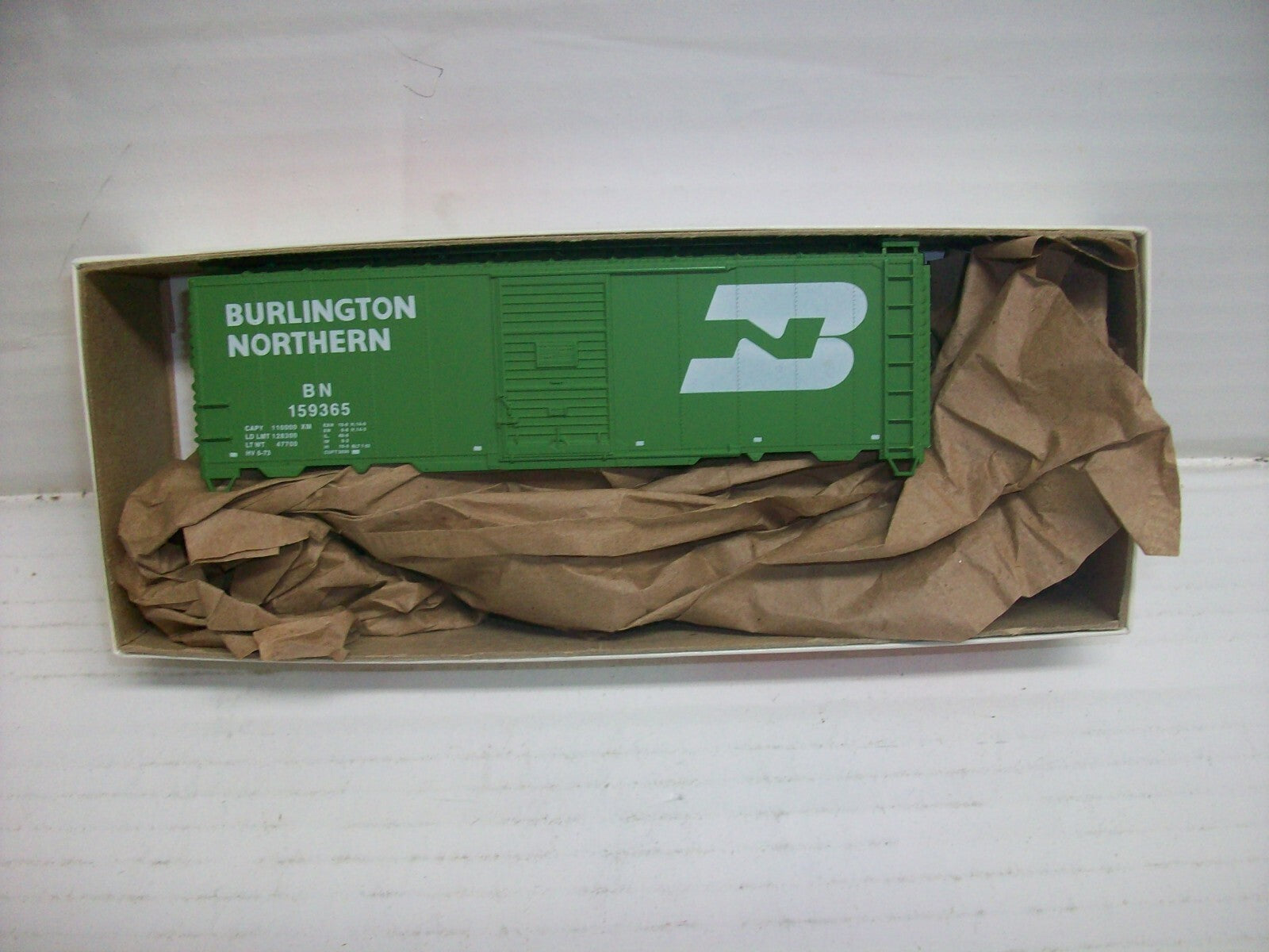 Ho Scale Accurail 3510 Burlington Northern 40' AAR Boxcar Kit  Lot#0427