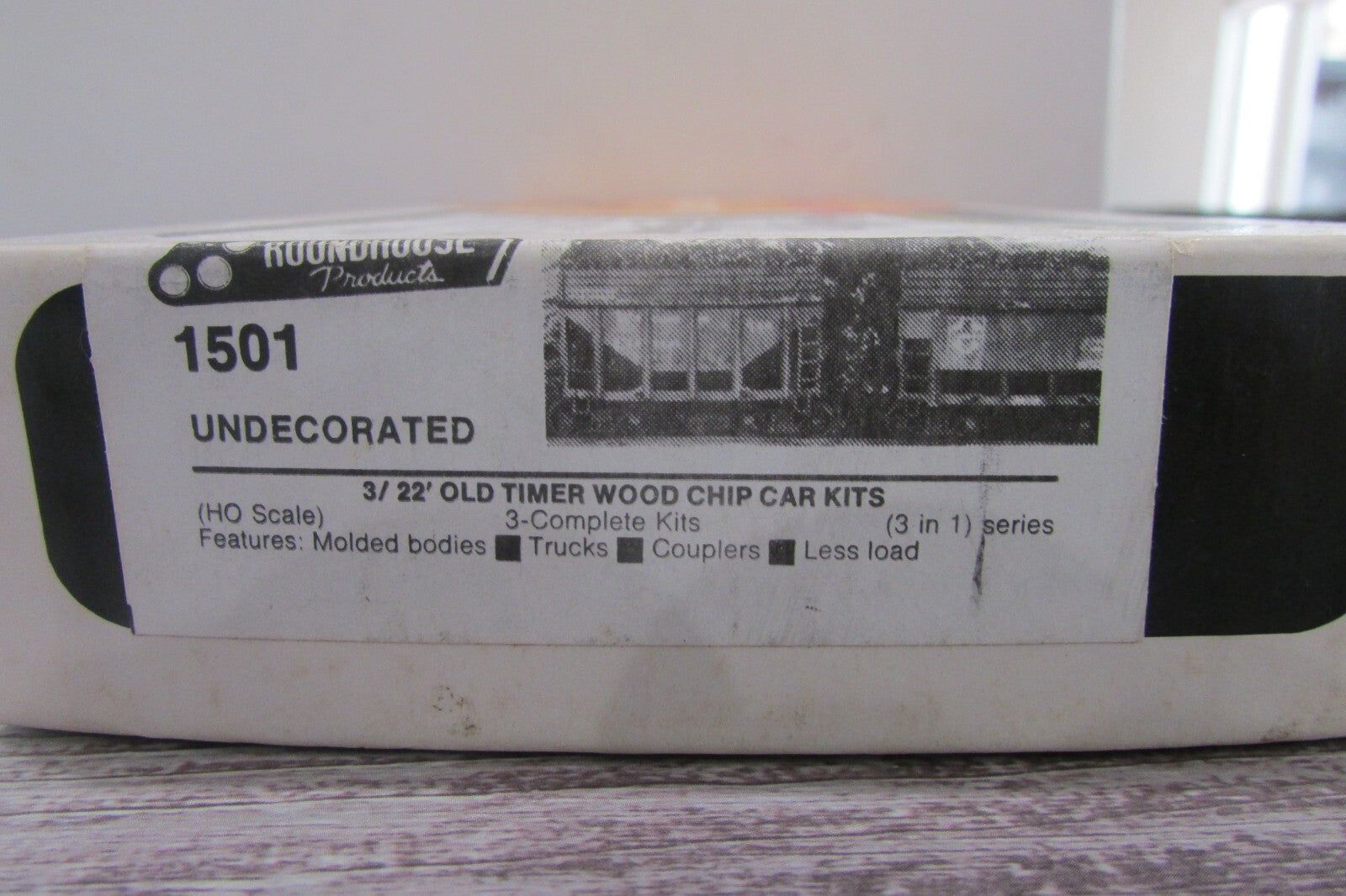 HO Scale Roundhouse 1501 3/22' Old Timer Wood Chip Car Kit Undecorated RH4405