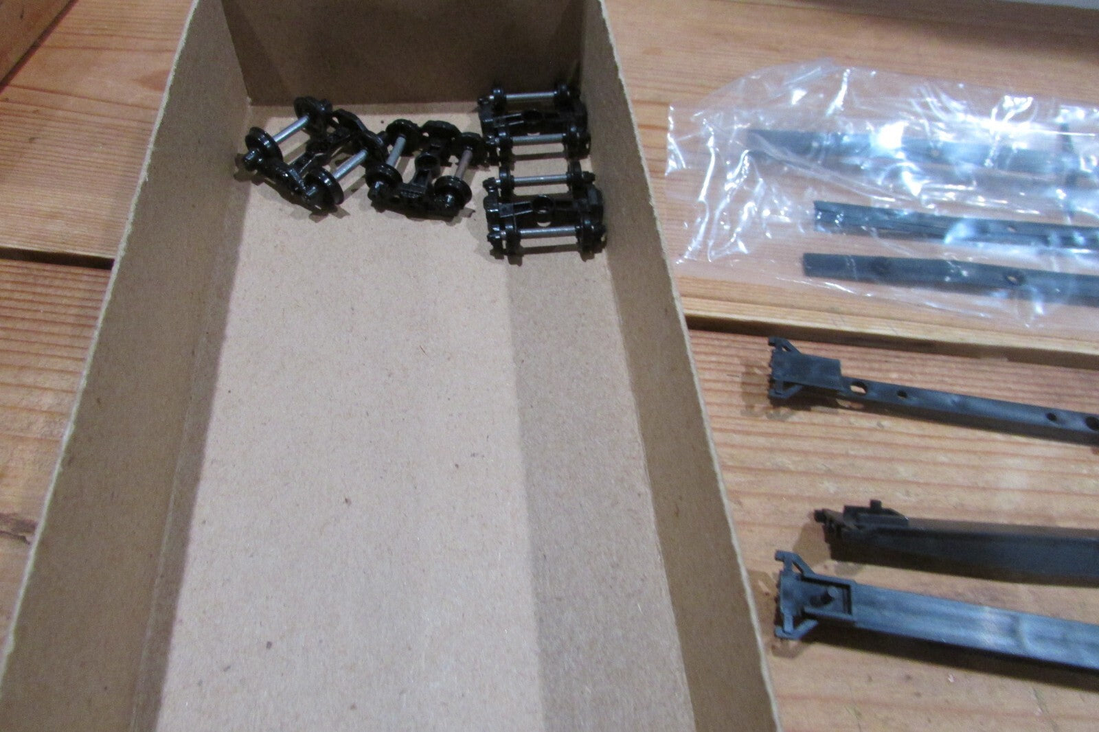 HO Scale Athearn 5560 Impack Inter (Black) Articulated PiggyBack C-D-E Units