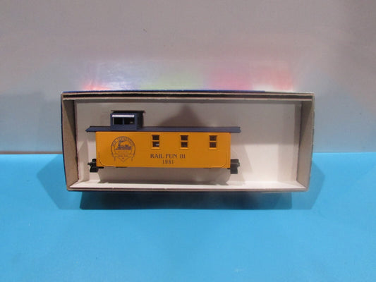 HO Scale RoundHouse PCR 1981 Convention Rail Fun Caboose RH4332