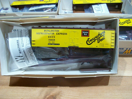 HO Scale Walthers  932-2307 40" DS Wood Reefer w/Dreadnaught Ends "BREX"
