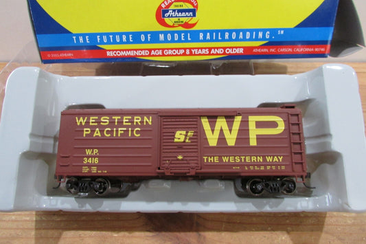 HO Scale Athearn 92799 40' Horizontal Rib Box Car  Lot#4635