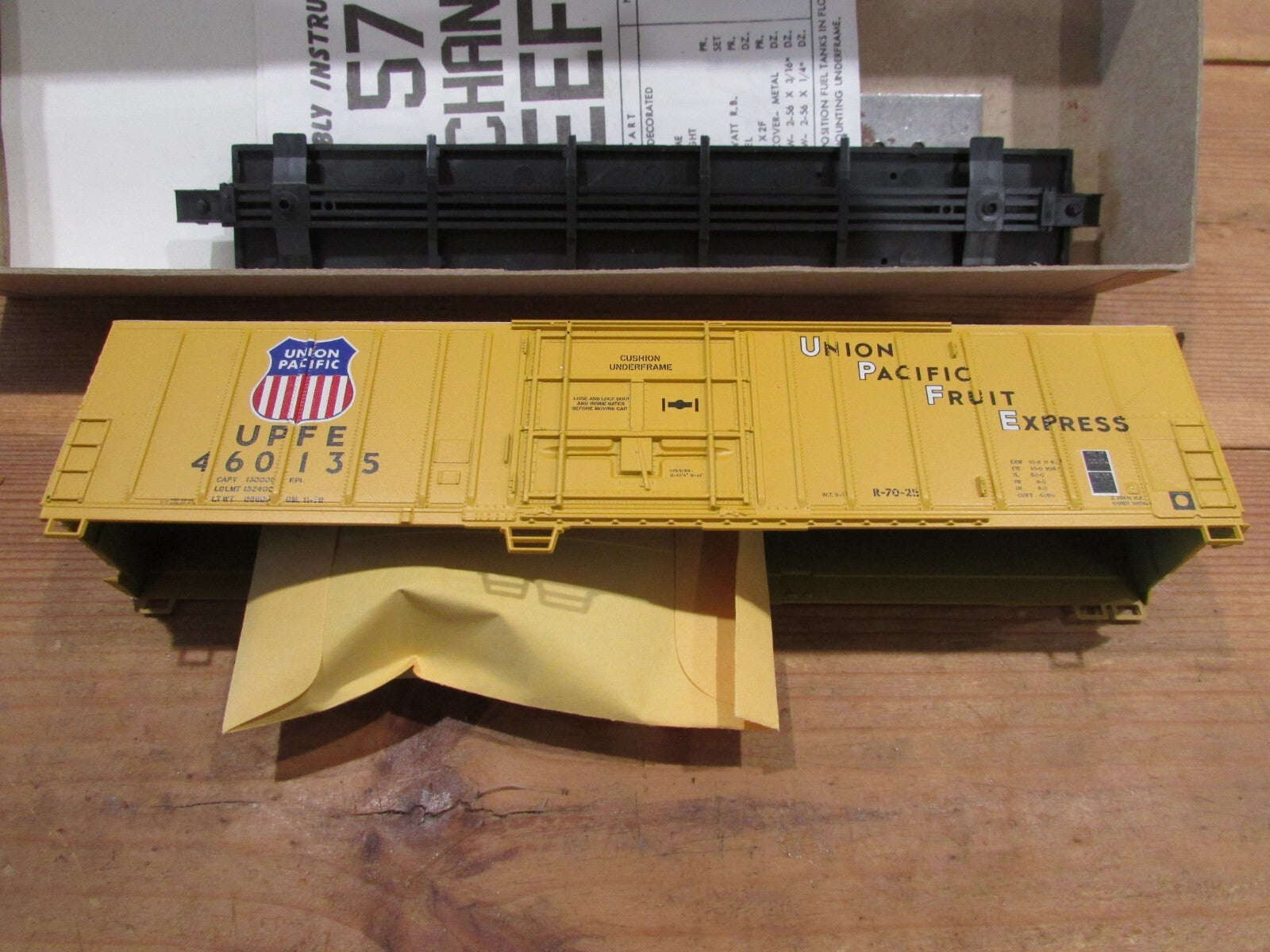 HO Scale Athearn 5467 Union Pacific 57' Mechanical Reefer #460135