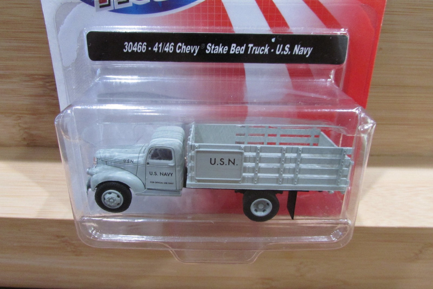 Ho Scale/1:87 Scale Classic Metal Work 30466 '41-'46 Chevy Stake Bed Truck