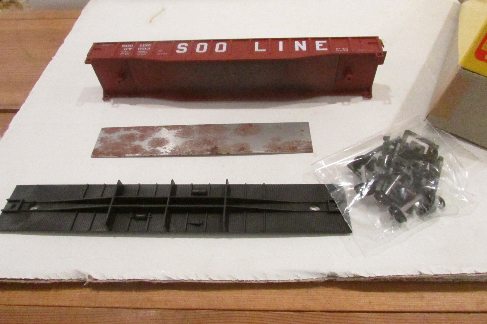 Ho Scale Accurail 67603 Soo Line 52' Gondola Kit #67603 (Brown) BLT 1961