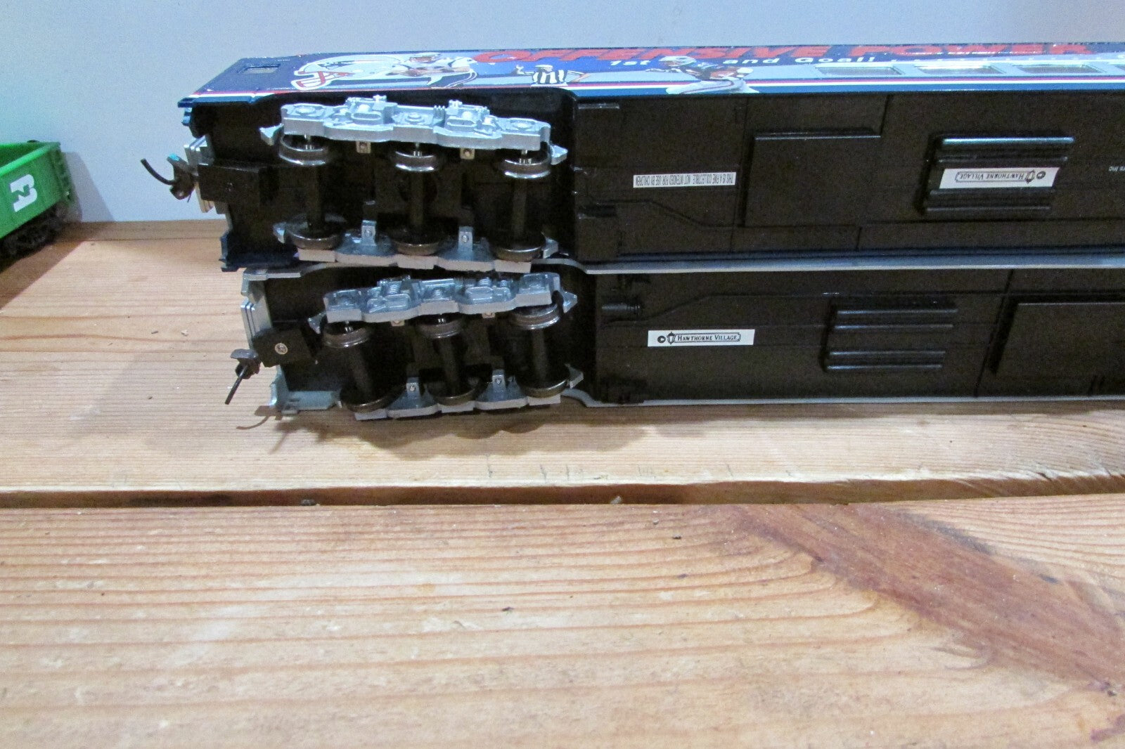 HO Scale Bachmann (2)  Hawthorne Village Patriot's Passenger Cars Lot#4135