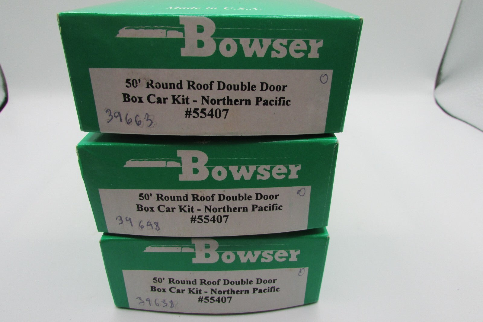 HO Scale Bowser (3)Assorted 50' DD Box Car Kits  Northern Pacific Lot#4674