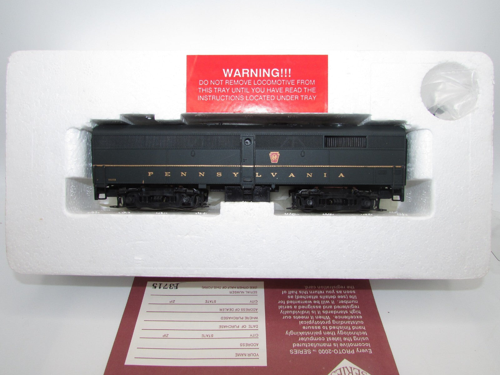 Ho Scale Proto 2000 8376 FB2 Unpowered Locomotive P.R.R.#9620B  Lot#4696