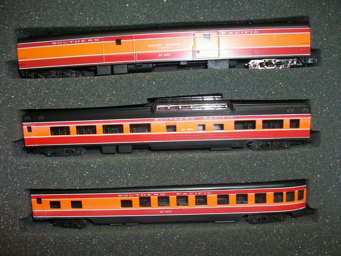 N Scale Con-Cor SouthernPacific Daylight J3a Hudson 7 Piece Steam Powered Set