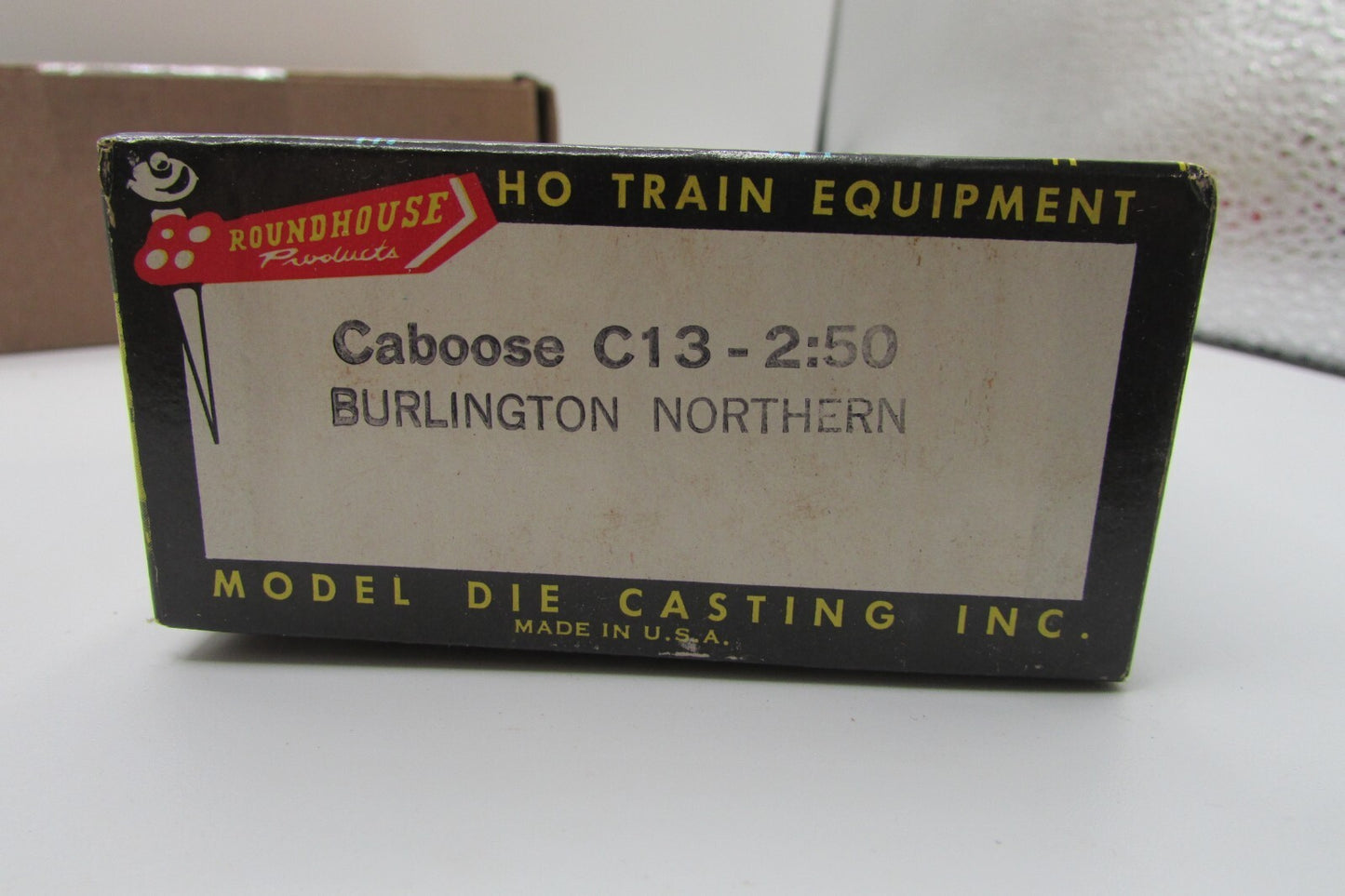 HO Scale RoundHouse C13 Caboose Burlington Northern   RH4840