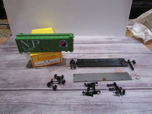 HO Scale Accurail 3203 AAR 40' Steel BoxCar Kit Northern Pacific Railway #46141
