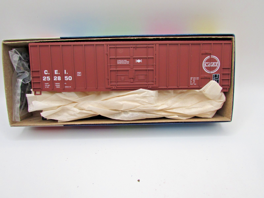 HO Scale Roundhouse 7795 FMC Plug Door BoxCar Kit C.& E.I.  RH4799