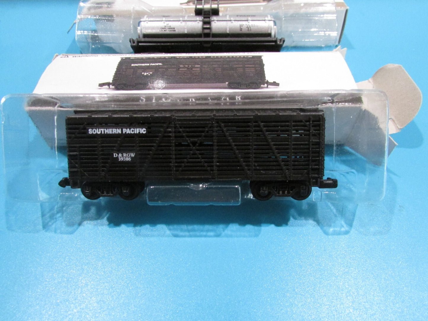 N Scale (6) Assorted Feright Cars Southern Pacific  Lot#1212