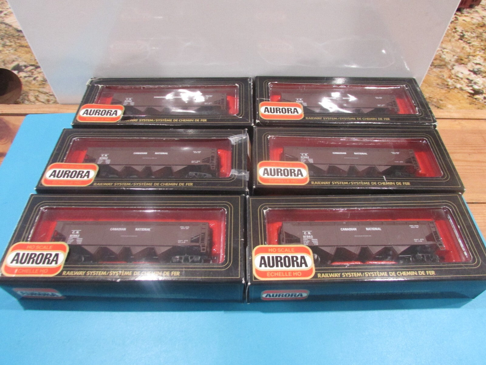 HO Scale Aurora (6) 4Bay Hopper Cars  Canadian National Lot#1800