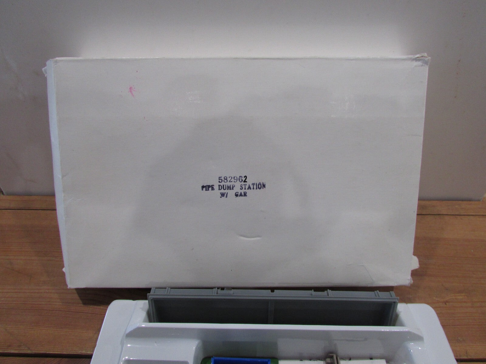 HO Scale Life Like 582962 Pipe Dump Station Kit LN/Box Lot#3577