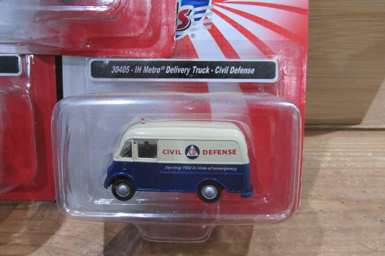 Ho Scale/1:87 Scale Classic Metal Work 30405 (3) IH Metro Delivery Truck