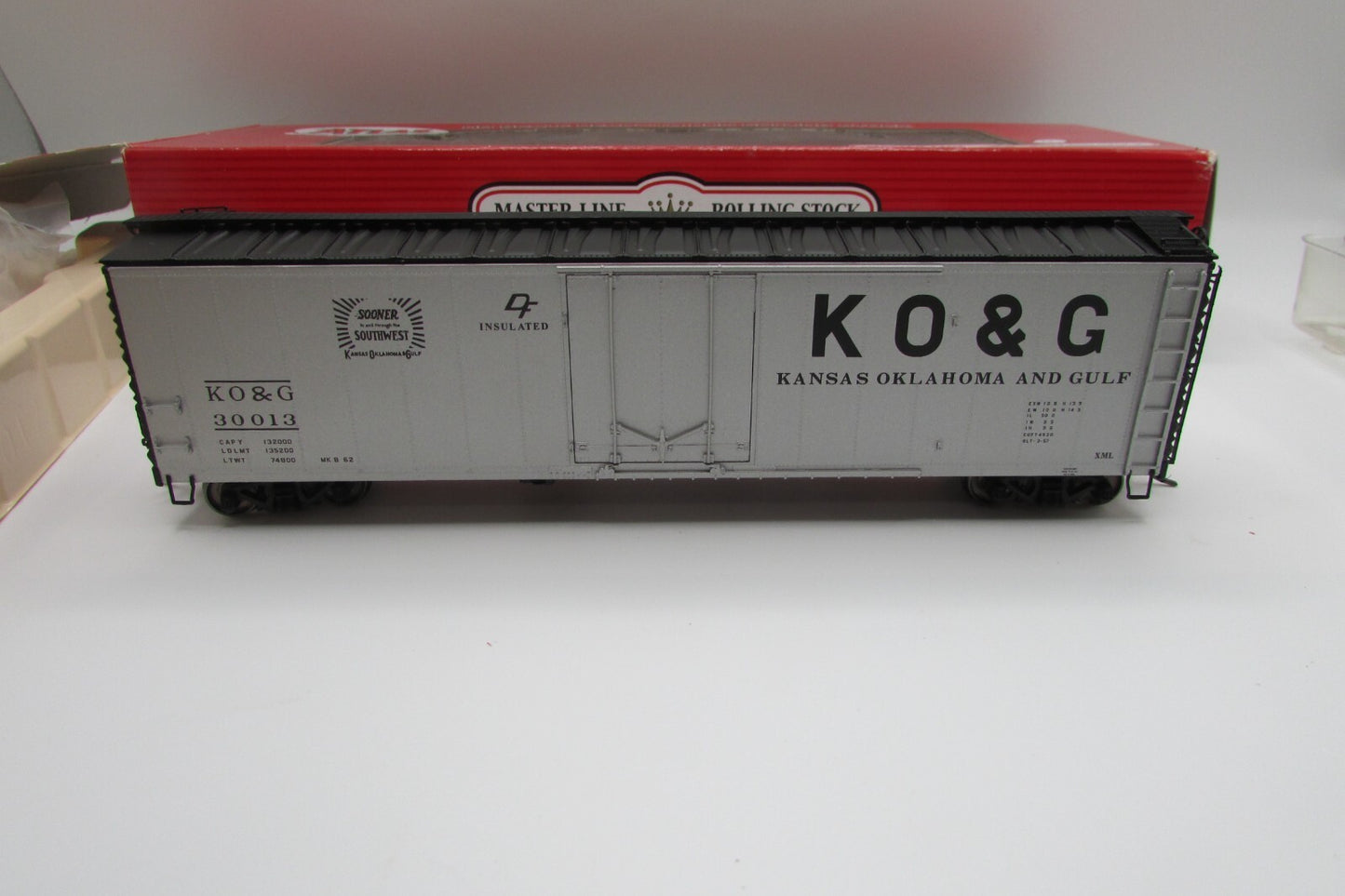 HO Scale Atlas 20-002-975 50' Plug Door Box Car  A4669