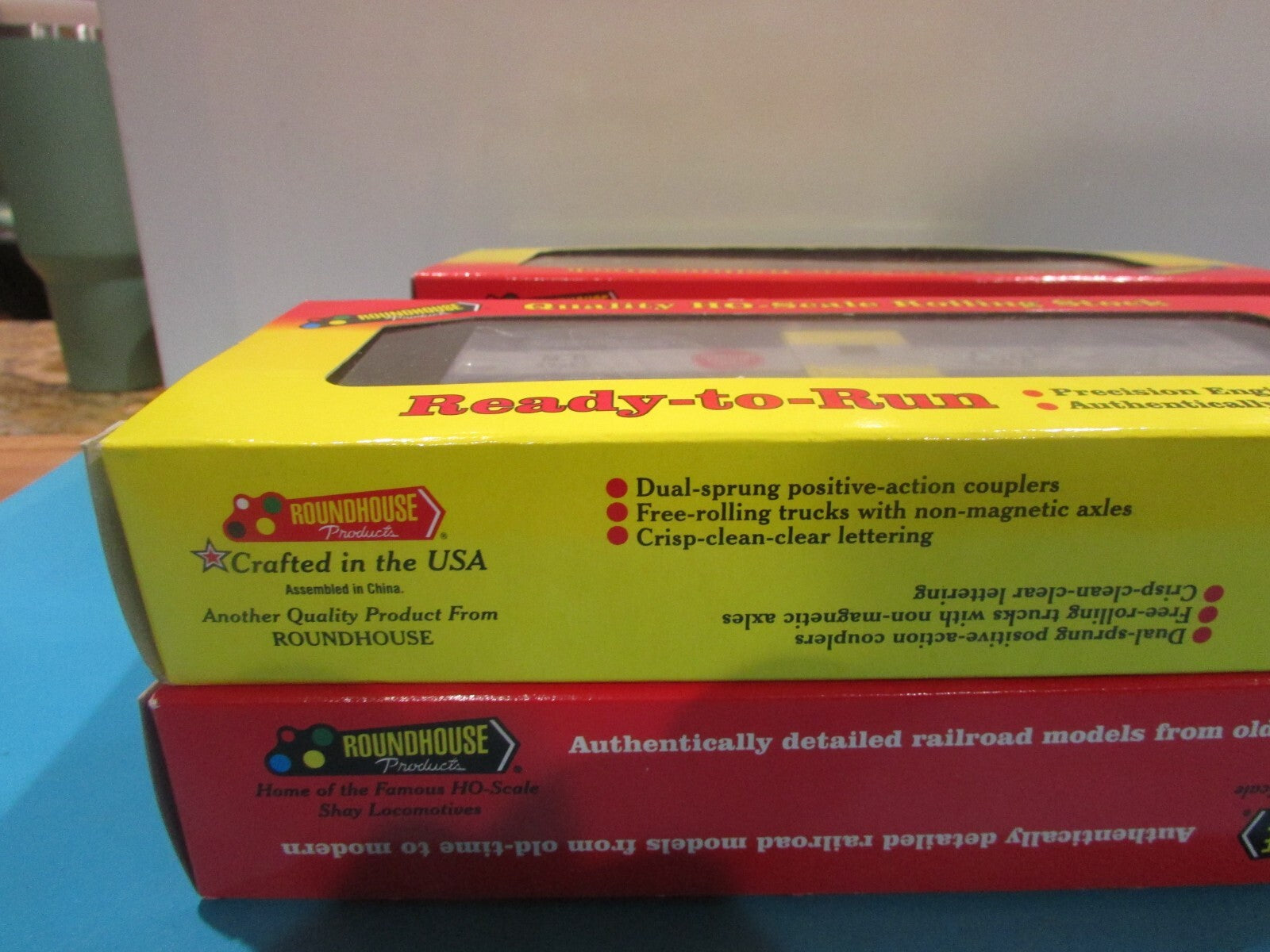 HO Scale Roundhouse (4) Assorted Freight Cars Lot#2385