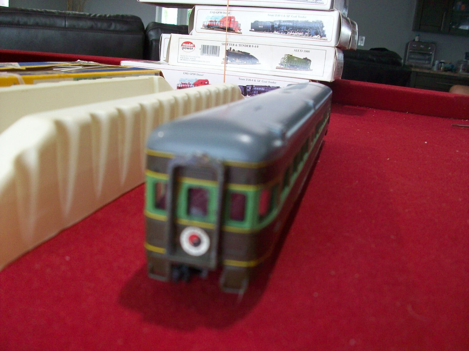 HO Scale AHM/Rivarrosi Observation Car "Northern Pacific" Lot#0397